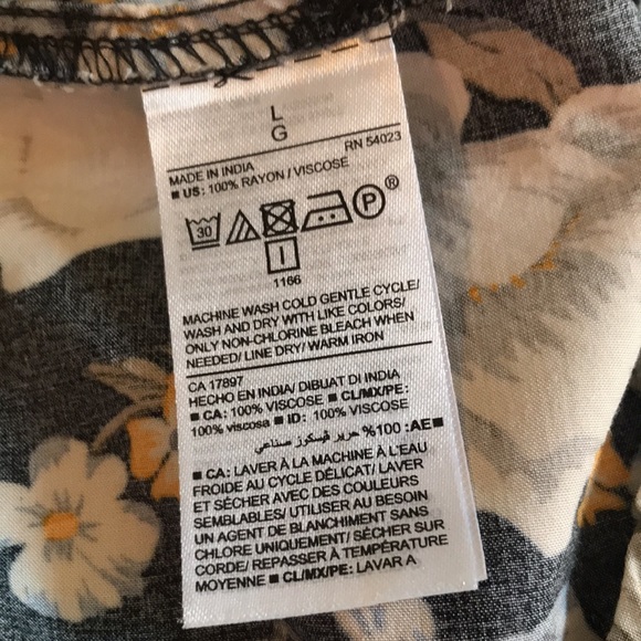 Ladies dress - Picture 10 of 10